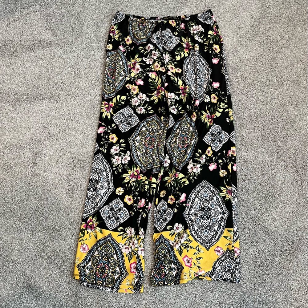 Melissa Paige flowy wide leg elastic waist pants